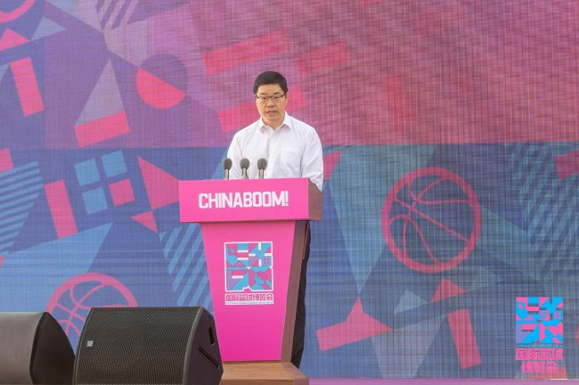 东契奇里夫斯遭遇严，乐鱼体育平台，防，半场已失误4次新赛季防守挑战大