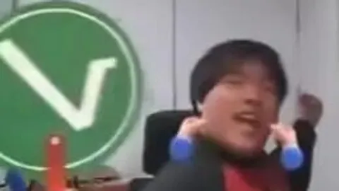 “焦点对决！维罗纳迎战亚特兰大，焦瓦内领航首发，卢克曼与德凯特拉雷激战正酣！”